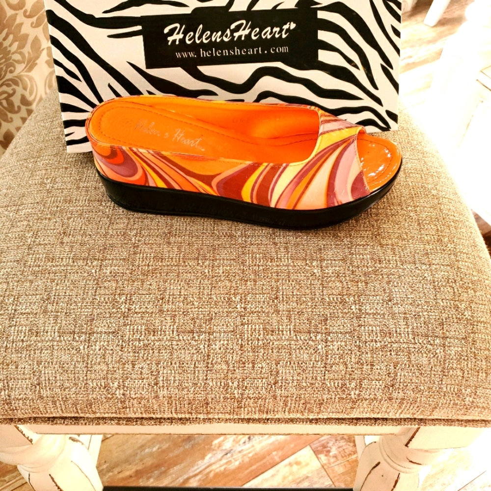 2 PAIRS OF GORGEOUS SPRING SLIDES